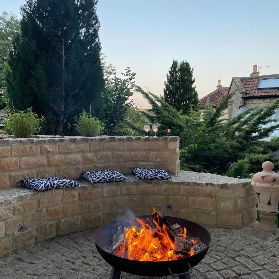 Gorgeous Country Cottage On Outskirts Of Bath With Wood Fired Hot Tub Midford 外观 照片